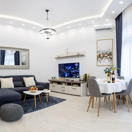 Appartement Theatre Square Novi Sad