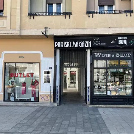 Theatre Square נובי סאד